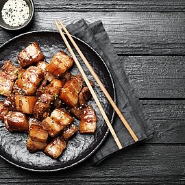 Rezept: Knusprig gebratener Schweinebauch | Handelshof