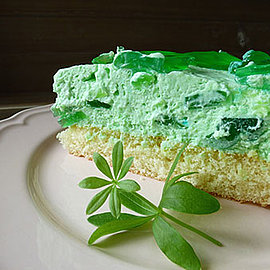 Waldmeistertorte | Rezept | Handelshof