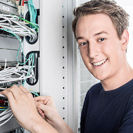 Fachinformatiker (m/w/d), Fachrichtung Systemintegration (in Köln) | Handelshof