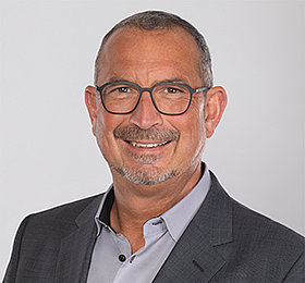 Geschäftsleitung Herr Cucchiara