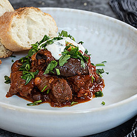 Selecct-Rezept: Lammeintopf mit Thymian-Majoran-Dressing | Handelshof