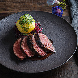 Selecct-Rezept: Sauerbraten mit Cranberry-Rotkohl | Handelshof