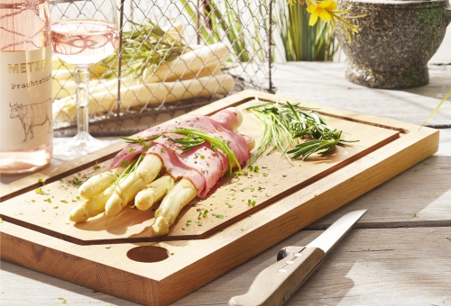 Angerichteter Spargel mit Schinken Angerichteter Spargel mit Schinken
