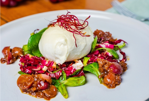Heugeräucherter Büffelmozarella Heugeräucherter Büffelmozarella