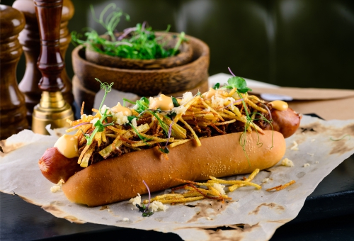 Hot Dog mit Toppings Hot Dog mit Toppings