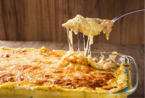 Zerlaufender Käse beim Kartoffelgratin