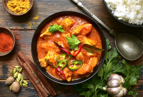 Curry-Gericht Serviertes Curry-Gericht