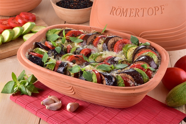 Römertopf Römertopf mit Gemüse