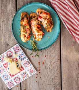 GLUTGEGARTES ZWIEBEL-PAPRIKA-CROSTINI