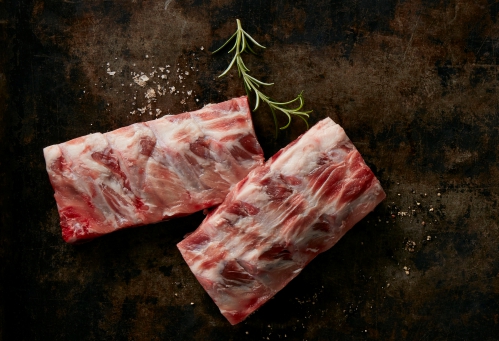 Frische und unzubereitete Spare Ribs Frische und unzubereitete Spare Ribs