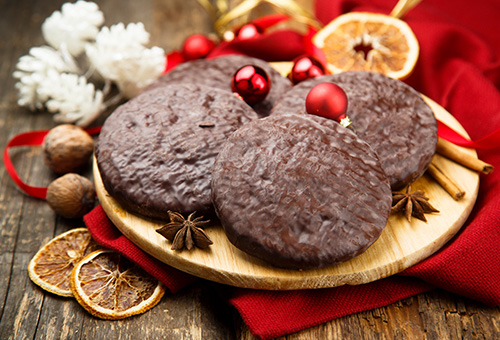 Elisenlebkuchen auf Teller