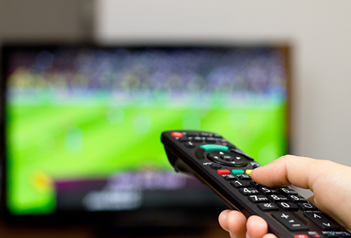 Fernbedienung mit Fernseher Fernbedienung mit Fernseher