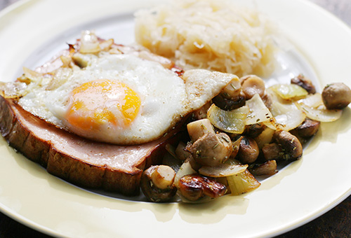 Leberkäse mit Champignons